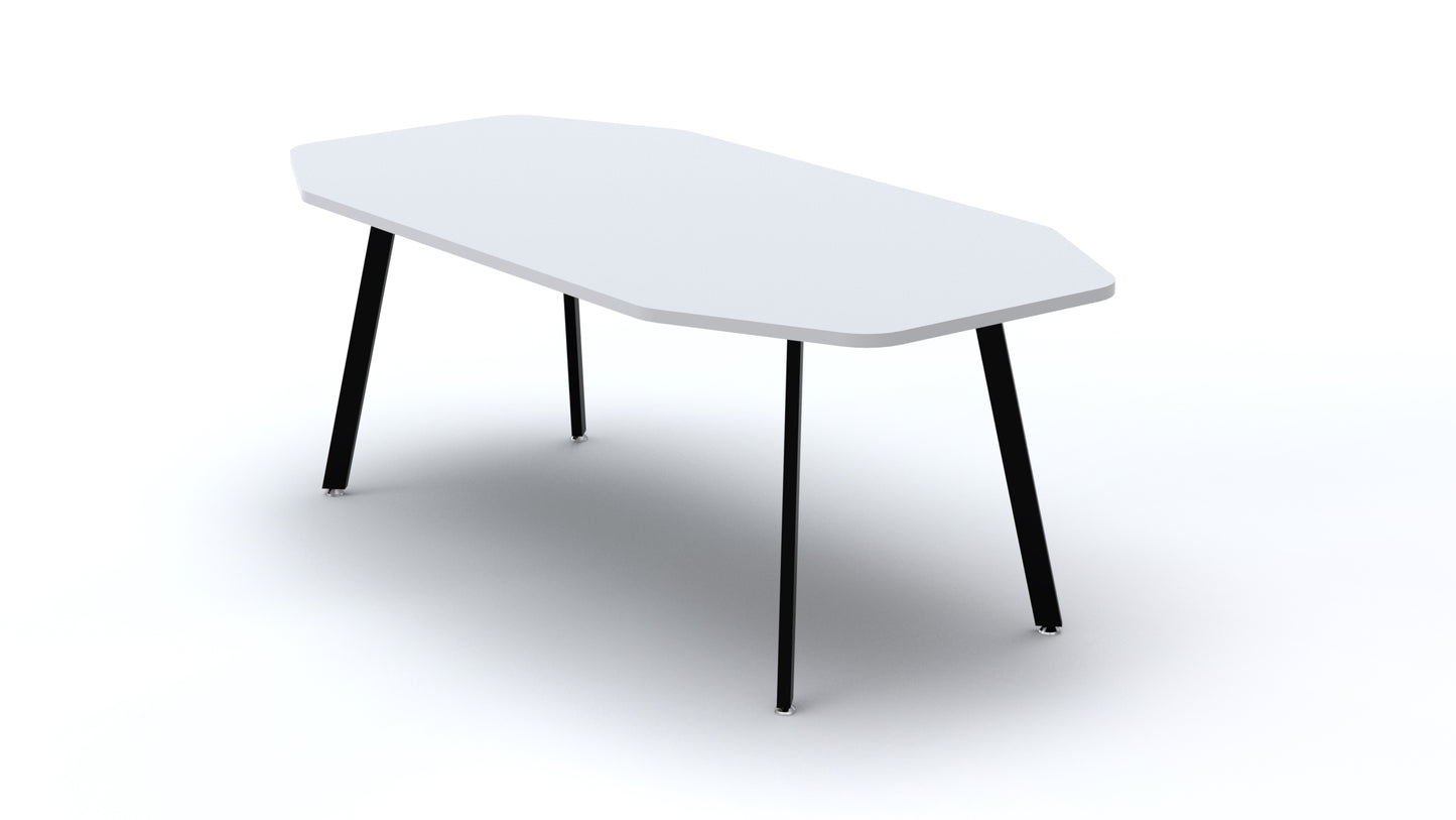 Luca Table