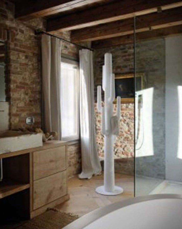 Lapsus Coat Stand